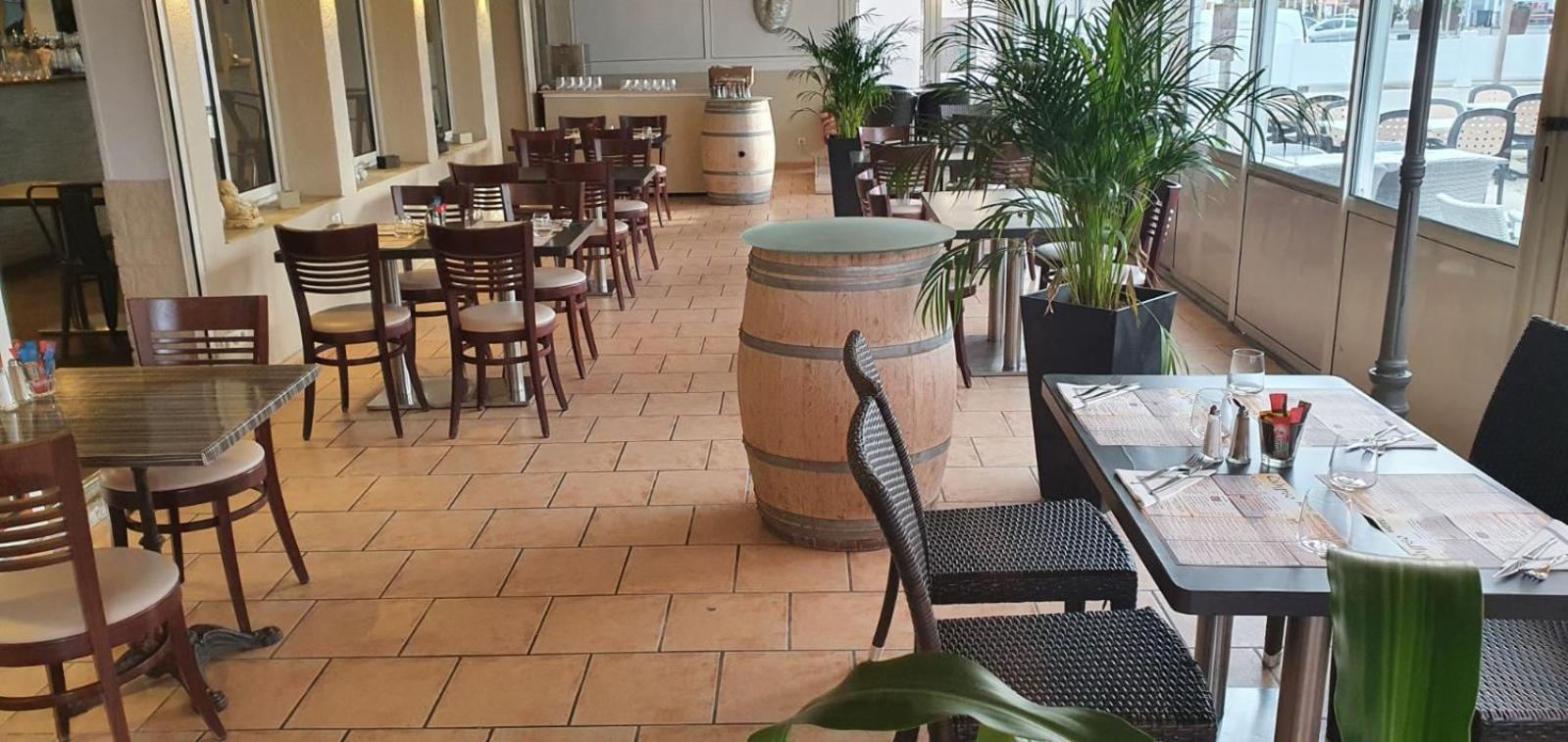 Hotel Restaurant Calypso Fos-sur-Mer Ngoại thất bức ảnh