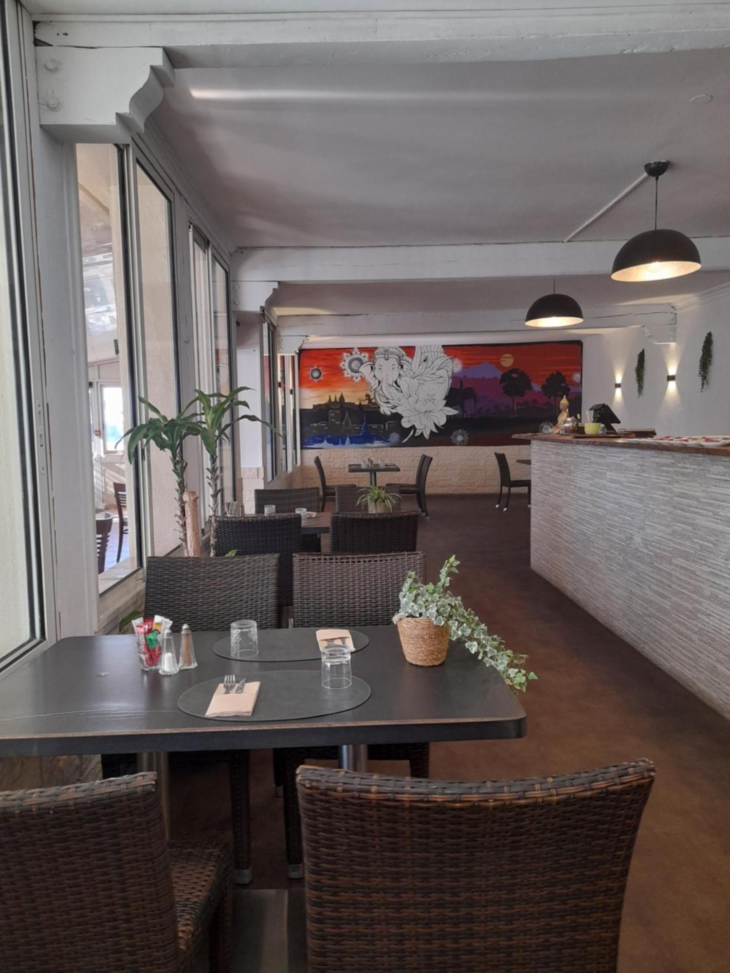 Hotel Restaurant Calypso Fos-sur-Mer Ngoại thất bức ảnh